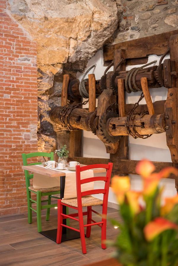 Porto Di Clanezzo Bed & Breakfast ภายนอก รูปภาพ
