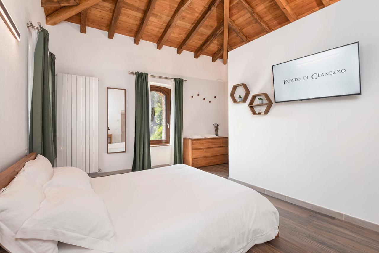 Porto Di Clanezzo Bed & Breakfast ภายนอก รูปภาพ