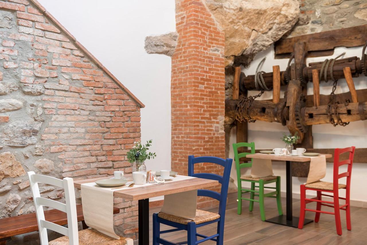 Porto Di Clanezzo Bed & Breakfast ภายนอก รูปภาพ