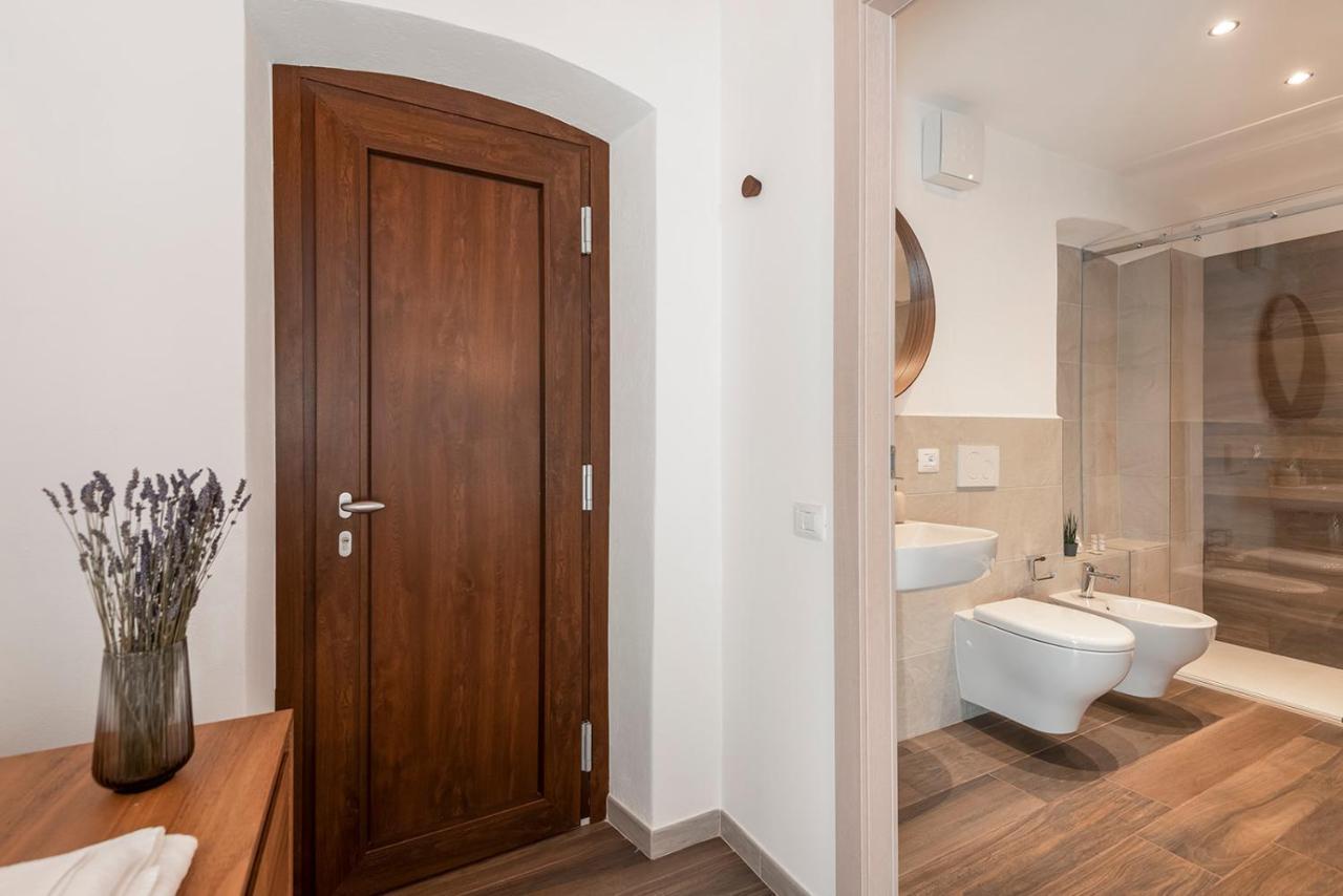 Porto Di Clanezzo Bed & Breakfast ภายนอก รูปภาพ