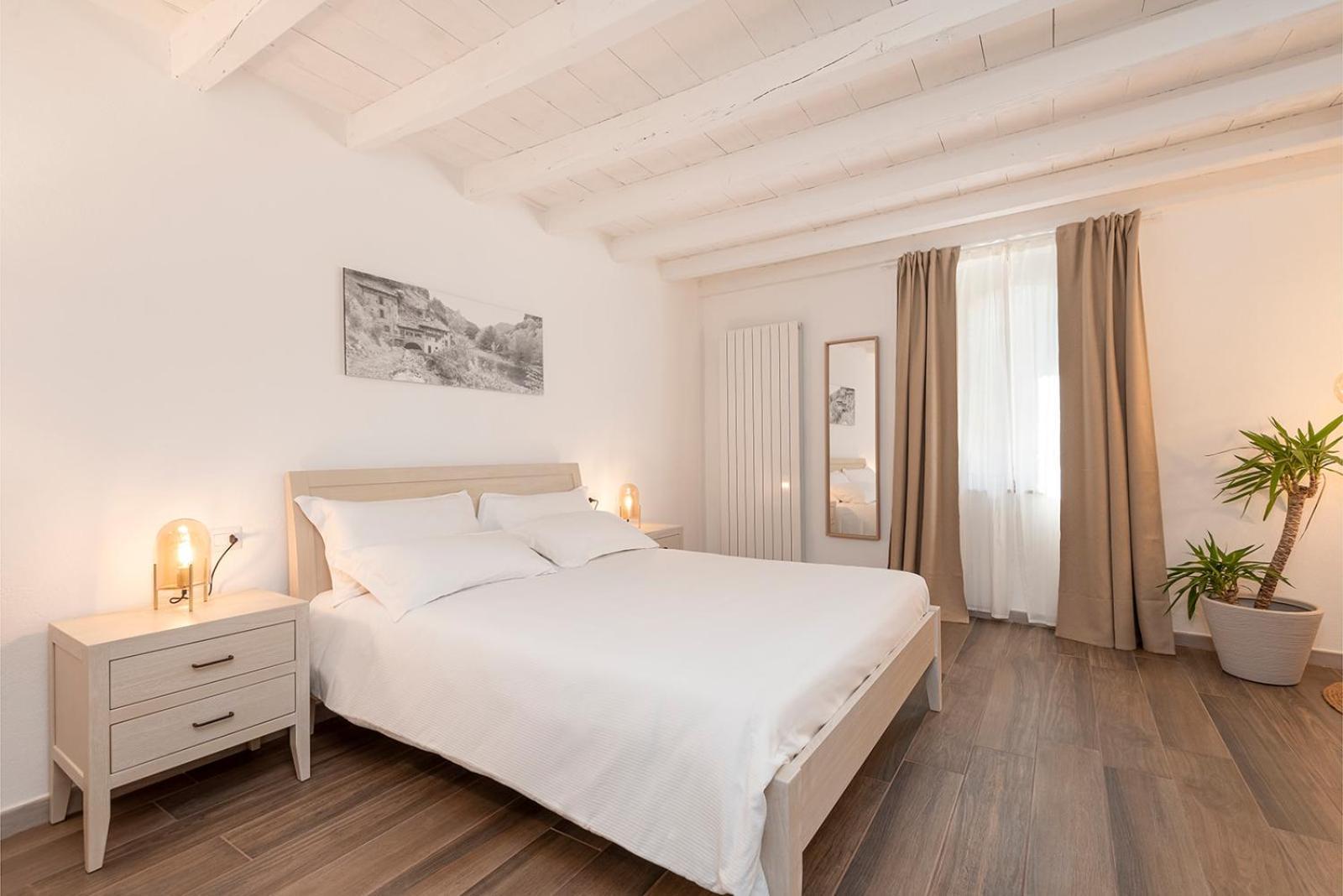 Porto Di Clanezzo Bed & Breakfast ภายนอก รูปภาพ
