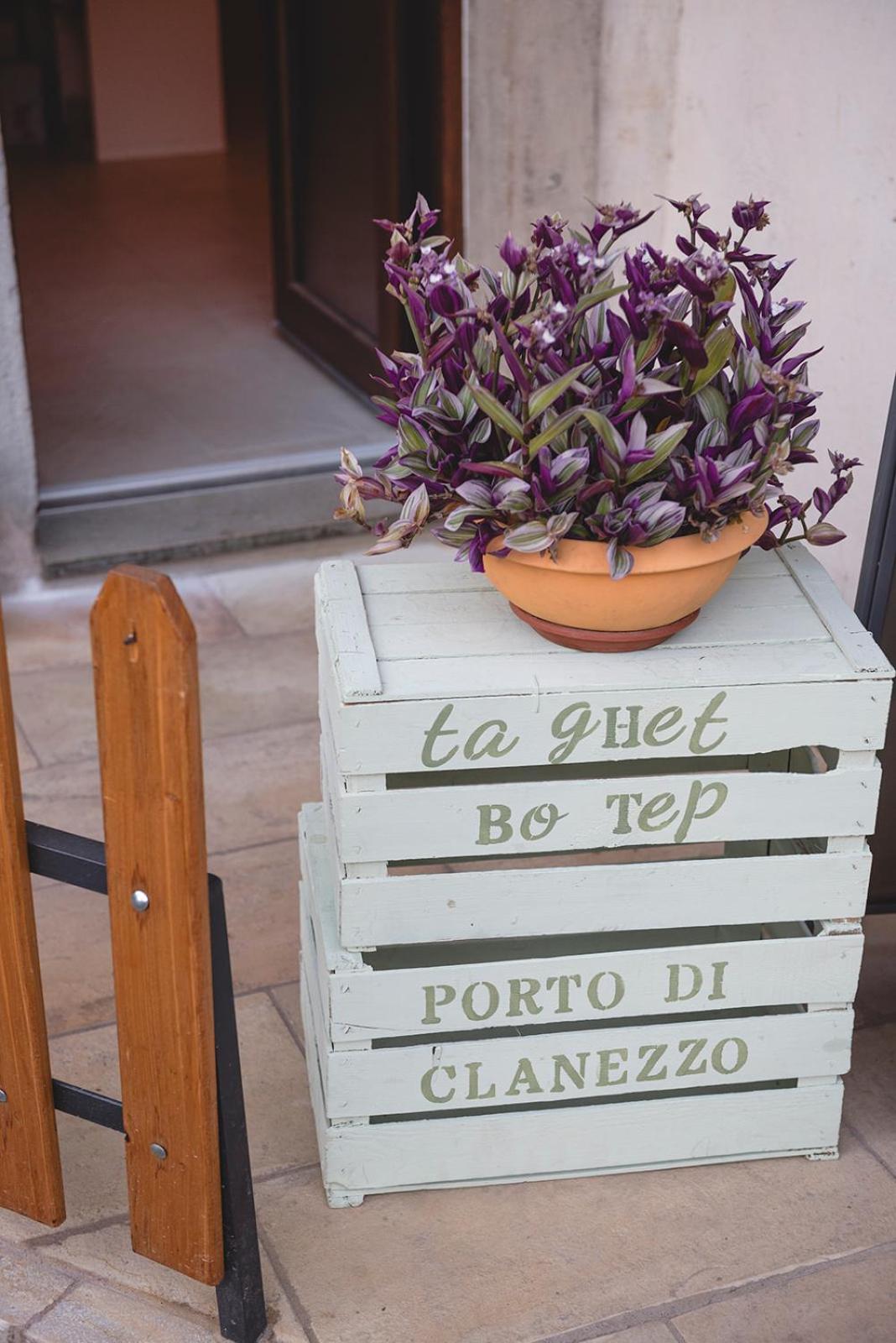 Porto Di Clanezzo Bed & Breakfast ภายนอก รูปภาพ