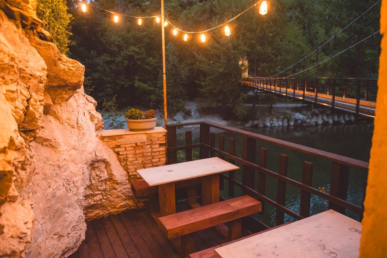 Porto Di Clanezzo Bed & Breakfast ภายนอก รูปภาพ