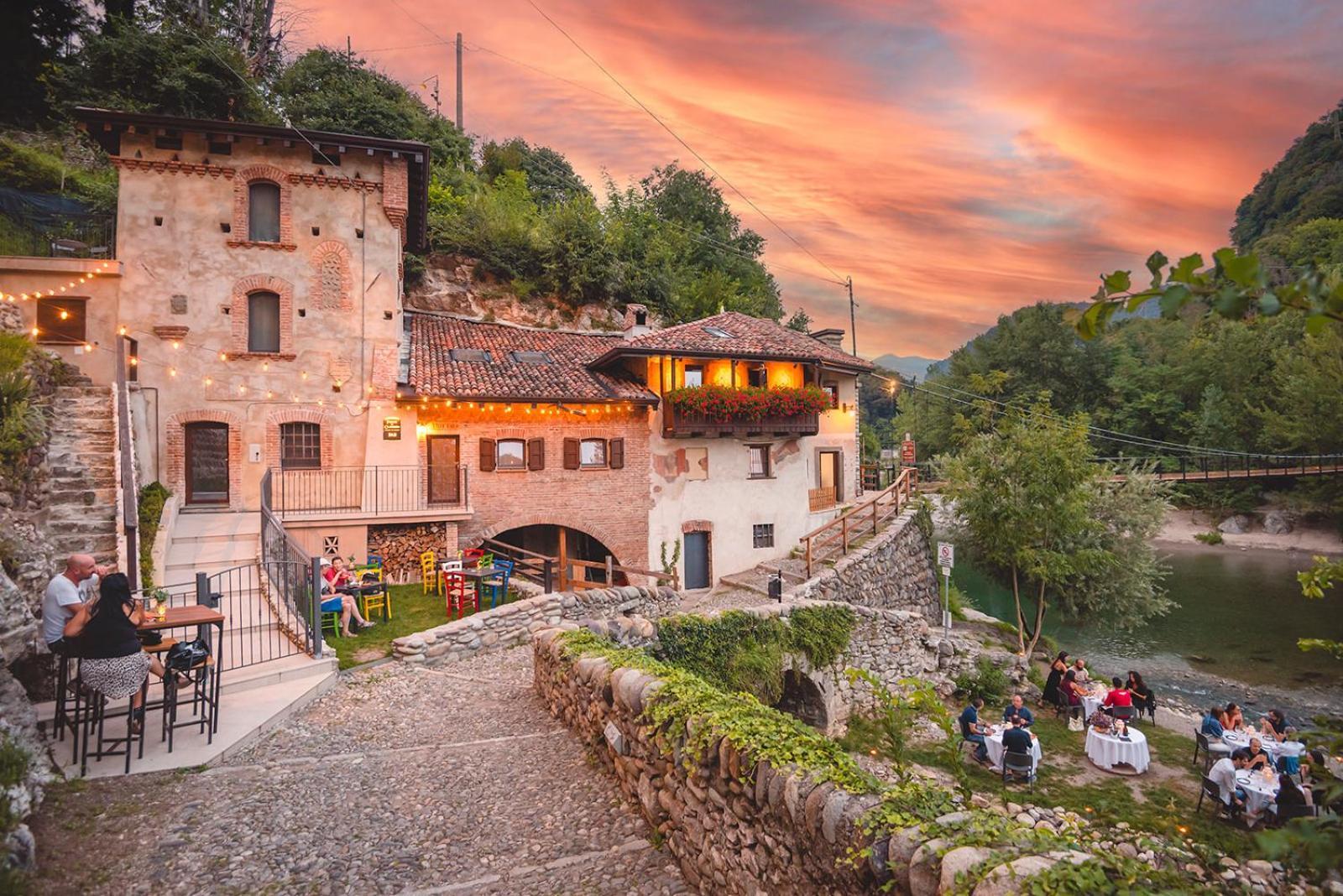 Porto Di Clanezzo Bed & Breakfast ภายนอก รูปภาพ